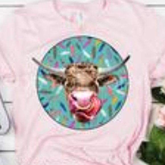 Fashion T-shirt with Cow Graphic - Picture 2 of 2